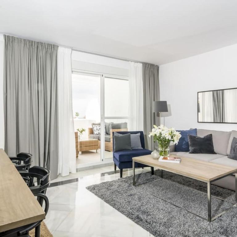 Eld1-Stunning 2 Bedroom Penthouse In Puerto Banus - Apartamento de 2 dormitorios con terraza - 6