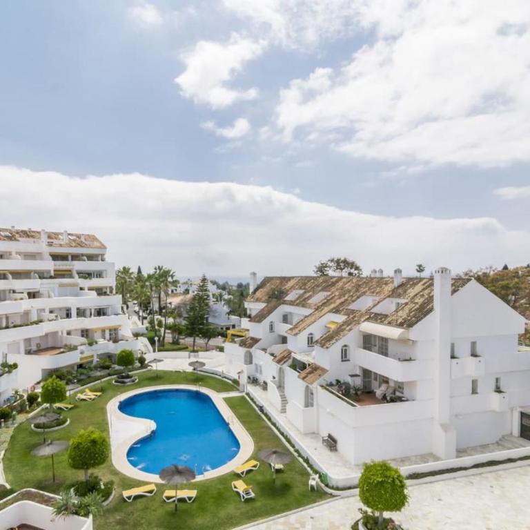 Eld1-Stunning 2 Bedroom Penthouse In Puerto Banus - Apartamento de 2 dormitorios con terraza - 7