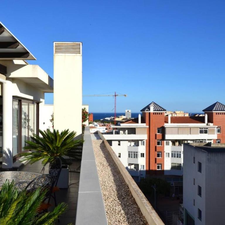 Rsh14A - Penthouse With Terrace And Hot Tub - Three-Bedroom Apartment with Balcony - 33
