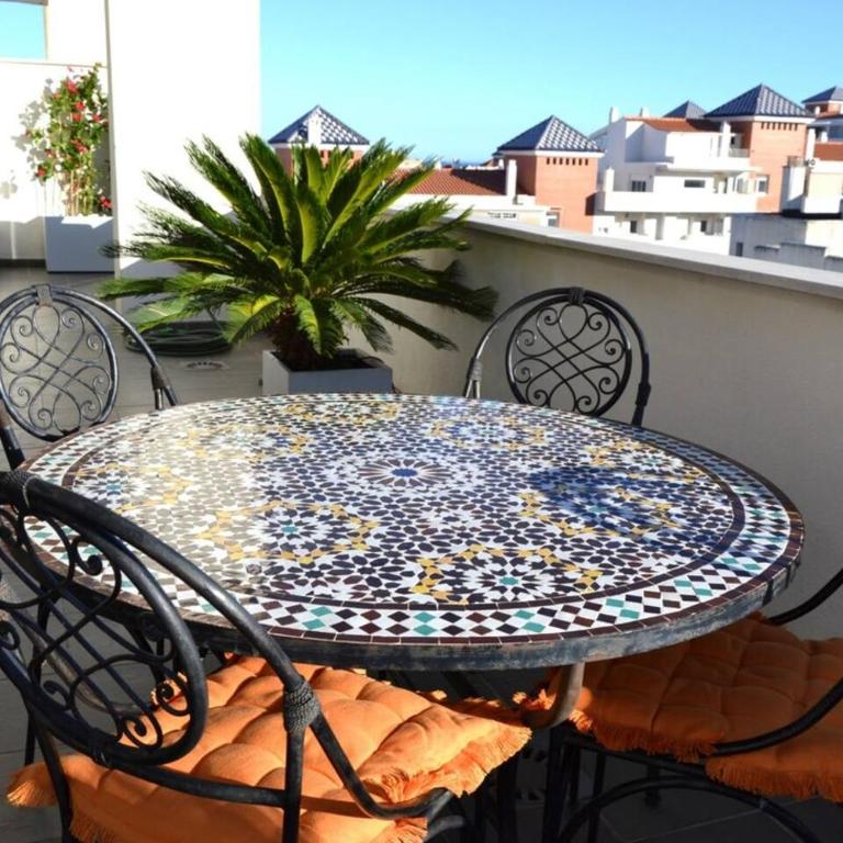 Rsh14A - Penthouse With Terrace And Hot Tub - Three-Bedroom Apartment with Balcony - 34