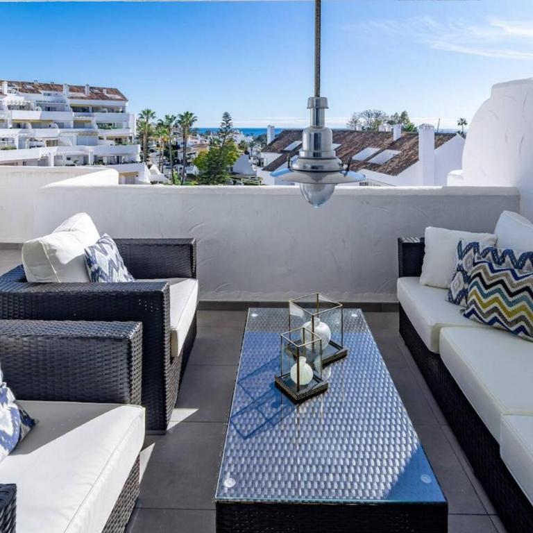Eld1-Stunning 2 Bedroom Penthouse In Puerto Banus - Apartamento de 2 dormitorios con terraza - 34