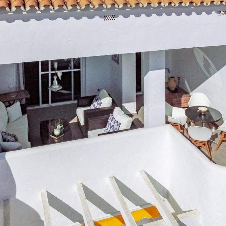 Eld1-Stunning 2 Bedroom Penthouse In Puerto Banus - Apartamento de 2 dormitorios con terraza - 44