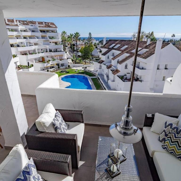Eld1-Stunning 2 Bedroom Penthouse In Puerto Banus - Apartamento de 2 dormitorios con terraza - 47
