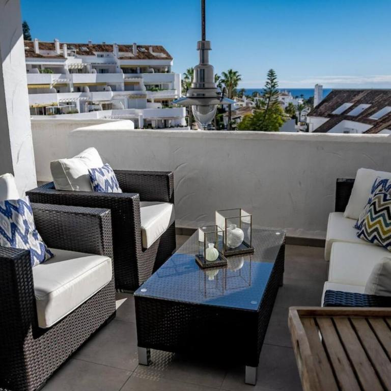 Eld1-Stunning 2 Bedroom Penthouse In Puerto Banus - Apartamento de 2 dormitorios con terraza - 51