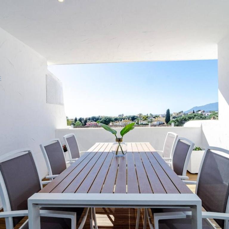 Eld2-Luxury 3 Bedroom Penthouse In Nueva Andalucia - Apartamento de 3 dormitorios con balcón - 26