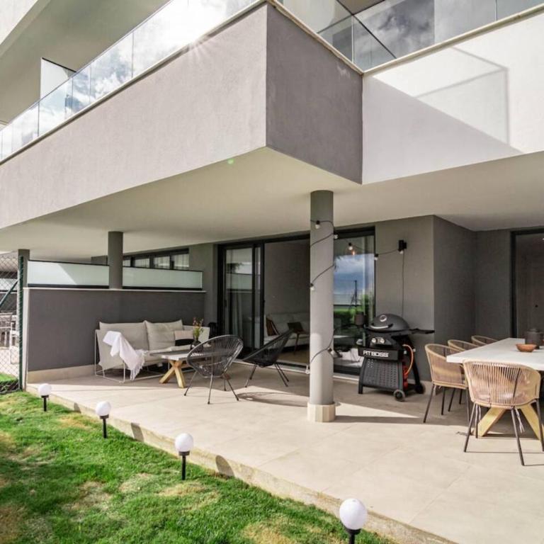 Lme9Ba- Modern Flat Close To Beach And Port - Apartamento de 2 dormitorios con balcón y terraza - 12