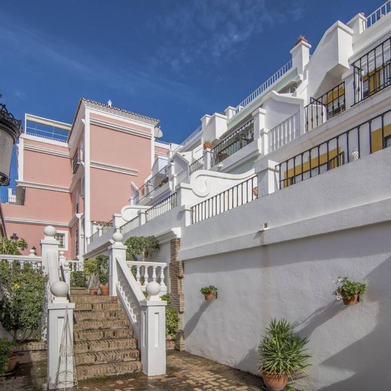 Ap116 - Casa Aloha L By Roomservices - Two-Bedroom Apartment with Balcony - 24