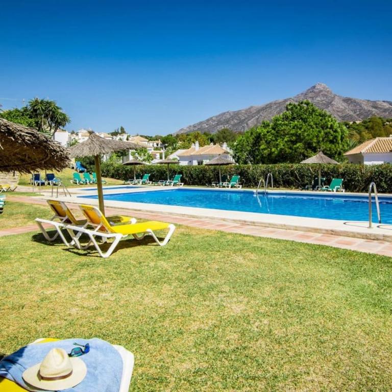 En- Cozy Andalusian Style Townhouse In Marbella - Haus mit 2 Schlafzimmern - 3