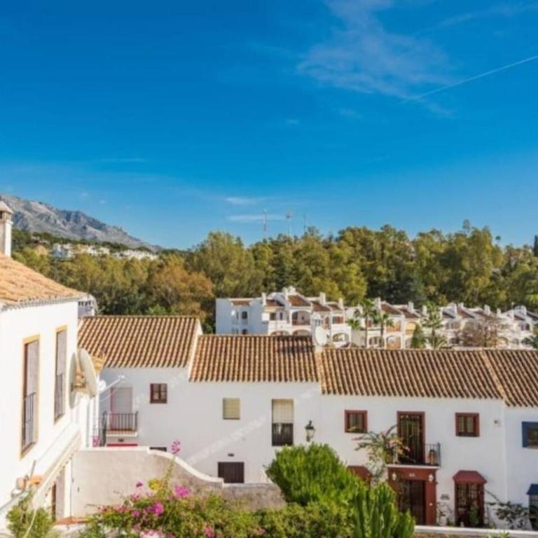 En- Cozy Andalusian Style Townhouse In Marbella - Haus mit 2 Schlafzimmern - 36