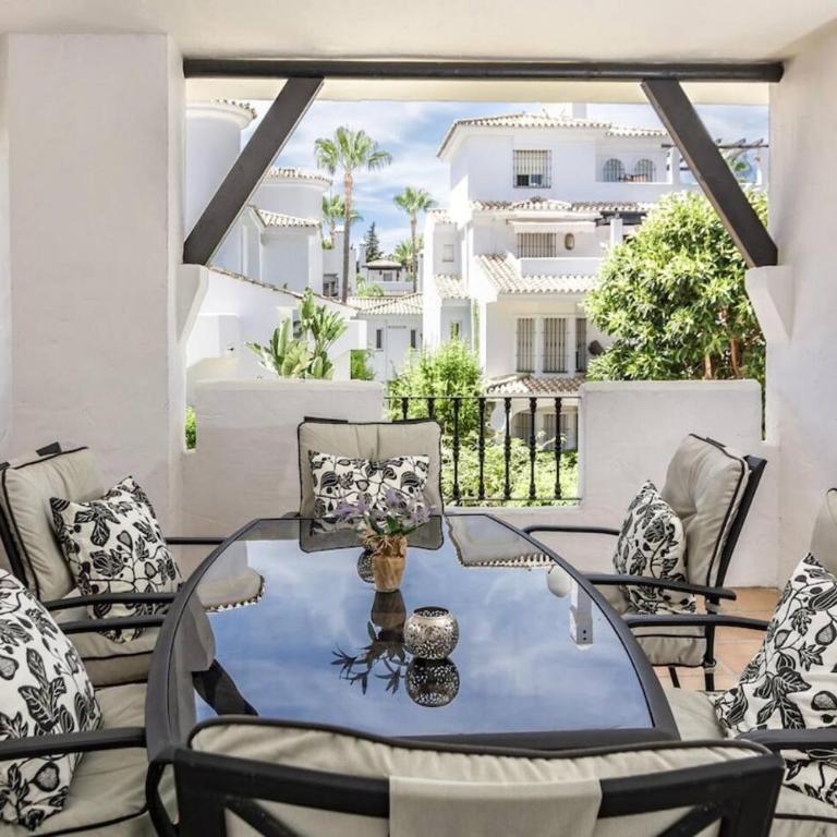 Lnm16- Comfortable Apartment Next To Puerto Banus - Apartamento de 2 dormitorios con terraza - 9