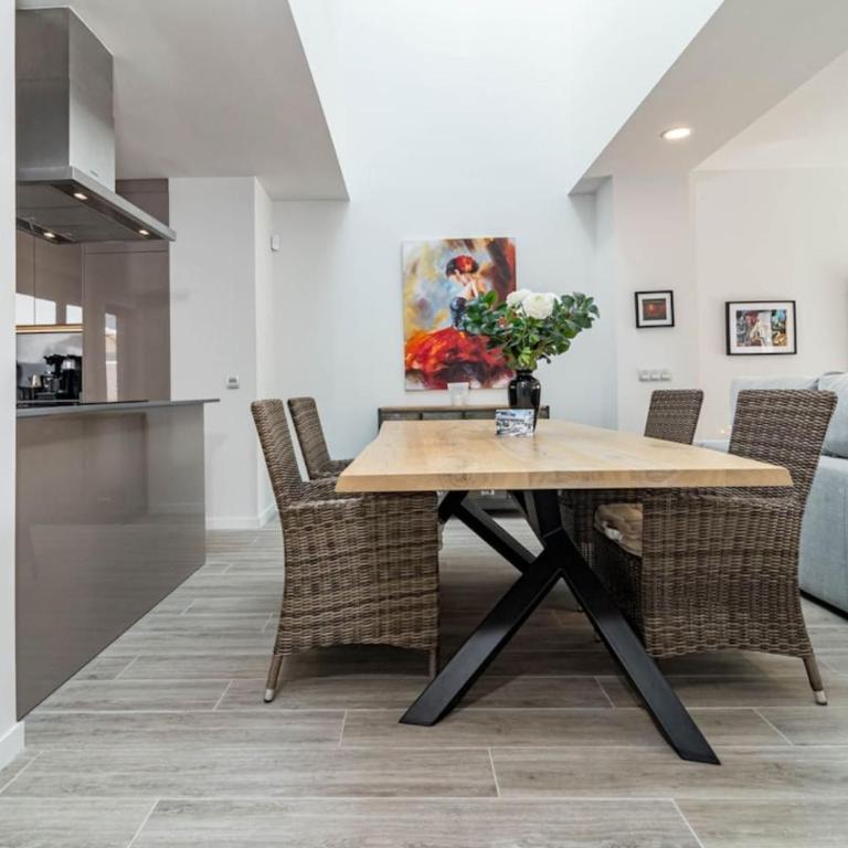 Lmt46 - Modern Style Spacious Townhouse - Casa Unifamiliar de 3 dormitorios - 28