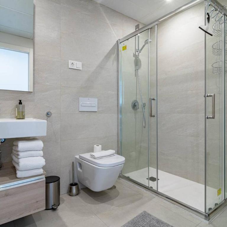 Lme103A - Bright Modern Flat With Amazing Terrace - Apartamento Loft de 3 dormitorios - 42