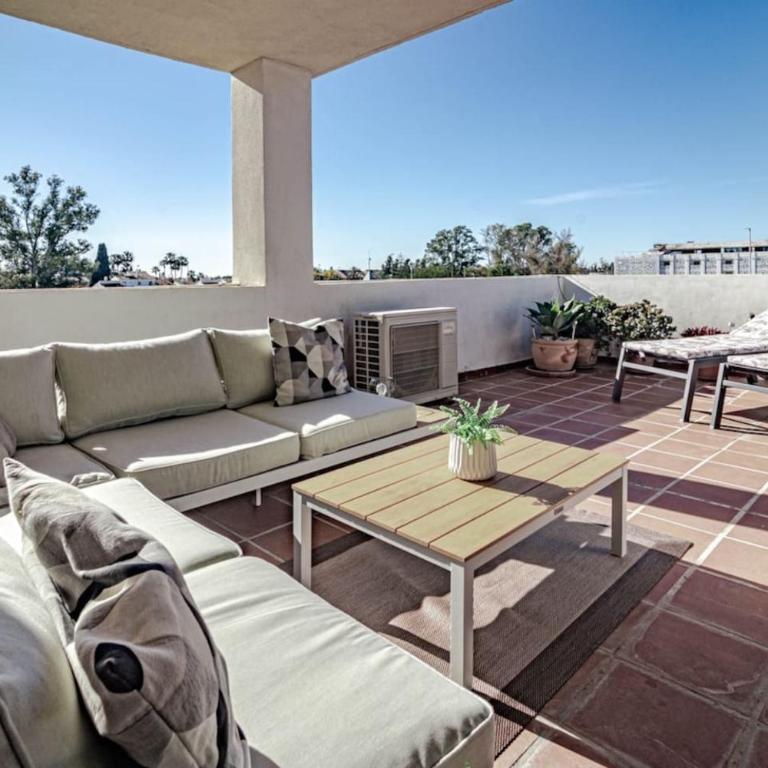 Lcr4 - Large 3-Bedroom Apartment Near Beach - Apartamento con terraza - 3