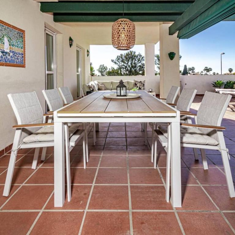 Lcr4 - Large 3-Bedroom Apartment Near Beach - Apartamento con terraza - 10