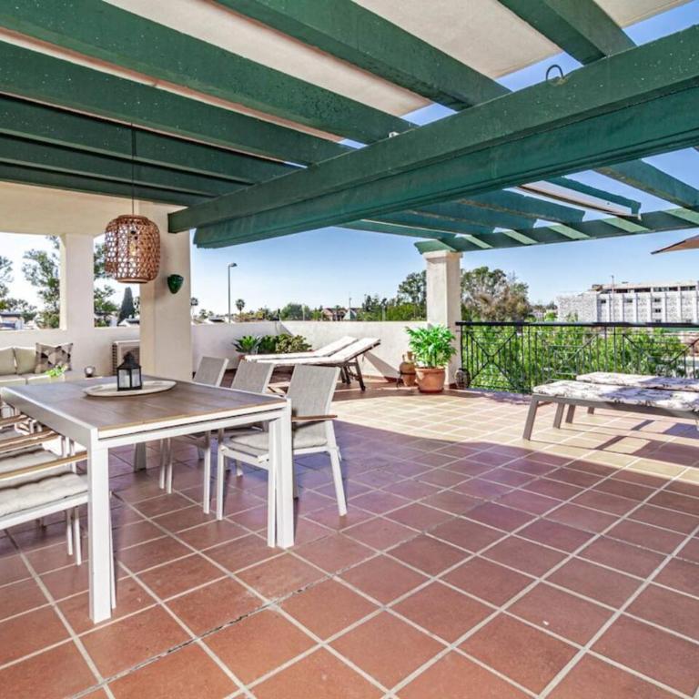 Lcr4 - Large 3-Bedroom Apartment Near Beach - Apartamento con terraza - 31