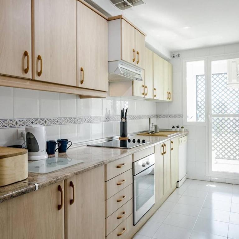Lcr4 - Large 3-Bedroom Apartment Near Beach - Apartamento con terraza - 39