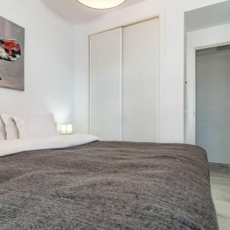 Lcr4 - Large 3-Bedroom Apartment Near Beach - Apartamento con terraza - 50