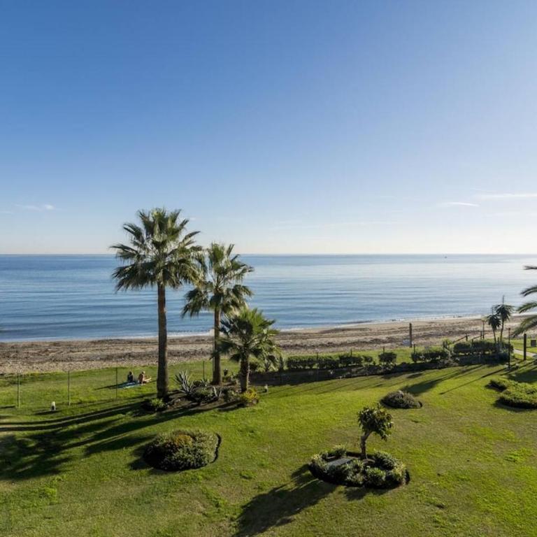 Hb - Comfortable Beachfront Holiday Apartment - Appartamento con 2 Camere da Letto e Terrazza - 3