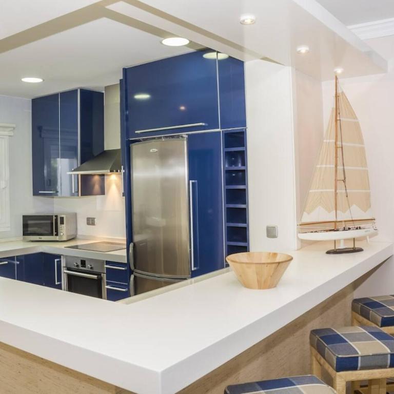 Hb - Comfortable Beachfront Holiday Apartment - Appartamento con 2 Camere da Letto e Terrazza - 5