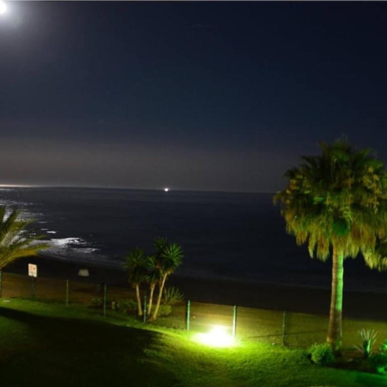 Hb - Comfortable Beachfront Holiday Apartment - Appartamento con 2 Camere da Letto e Terrazza - 17