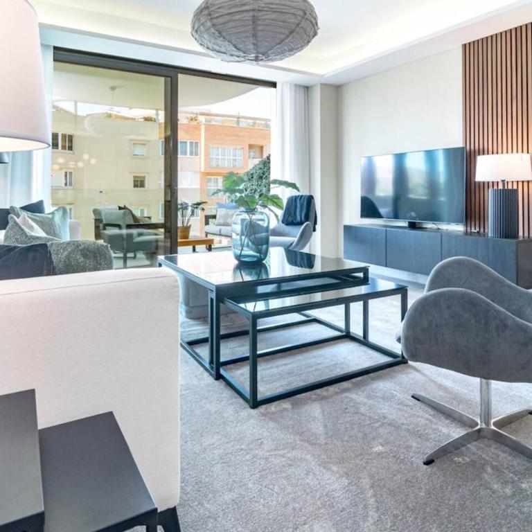 In33K- Stunning City Apartment Close To Beaches - Appartement 3 Chambres avec Balcon - 12