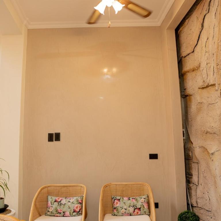  - Room #1714786401 - 16