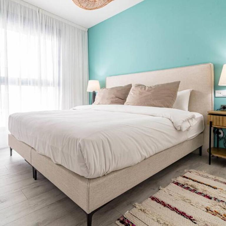 Le2E- Modern New-Build Flat Near The Beach - Two-Bedroom Apartment with Balcony - 12