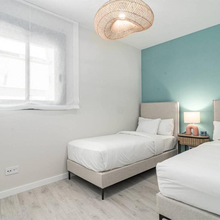 Le2E- Modern New-Build Flat Near The Beach - Two-Bedroom Apartment with Balcony - 18