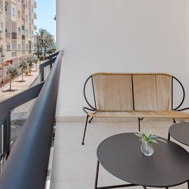 Le2E- Modern New-Build Flat Near The Beach - Two-Bedroom Apartment with Balcony - 26