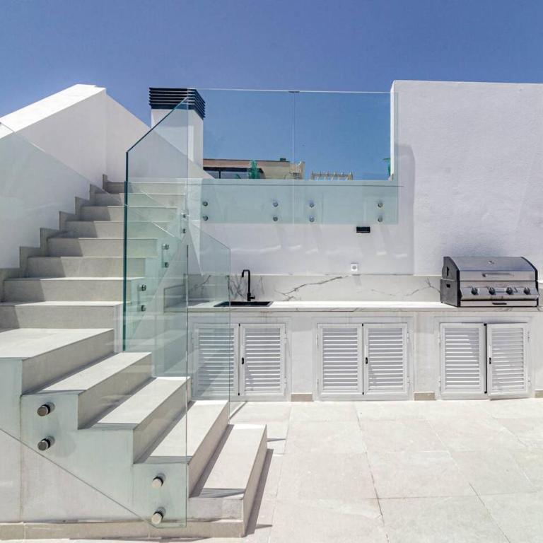 Le2E- Modern New-Build Flat Near The Beach - Two-Bedroom Apartment with Balcony - 31