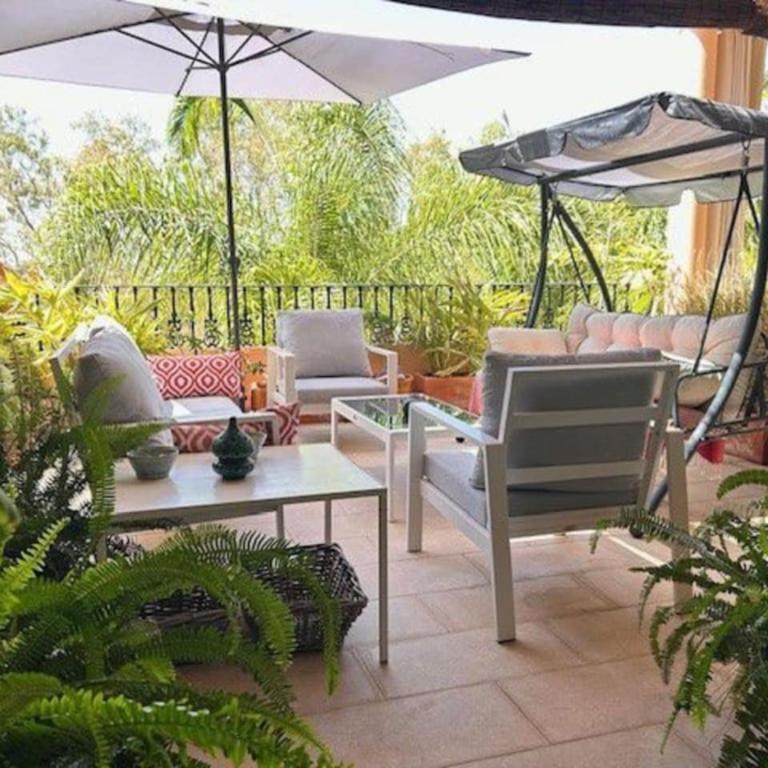 Real1B - Beautiful Apt With Tropical Terrace - Appartamento con 2 Camere da Letto, Balcone e Terrazza - 1