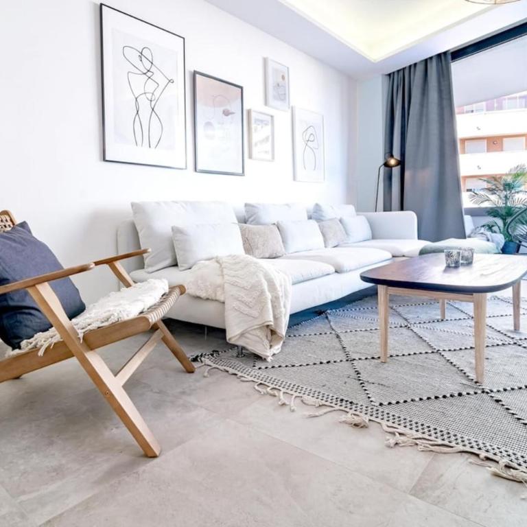 Inf12A- Apartment Close To Beach And Old Town - Appartamento con 3 Camere da Letto e con Balcone - 1