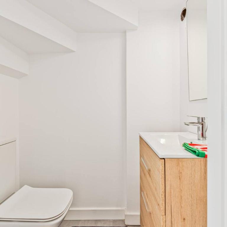 Coral8 - Top modern townhouse in Estepona old town - Three-Bedroom Townhouse - 12