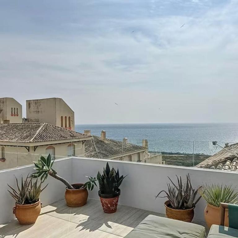 Mbb53 - Beachfront Penthouse With Sea Views - Apartment mit 3 Schlafzimmern mit Meerblick - 1