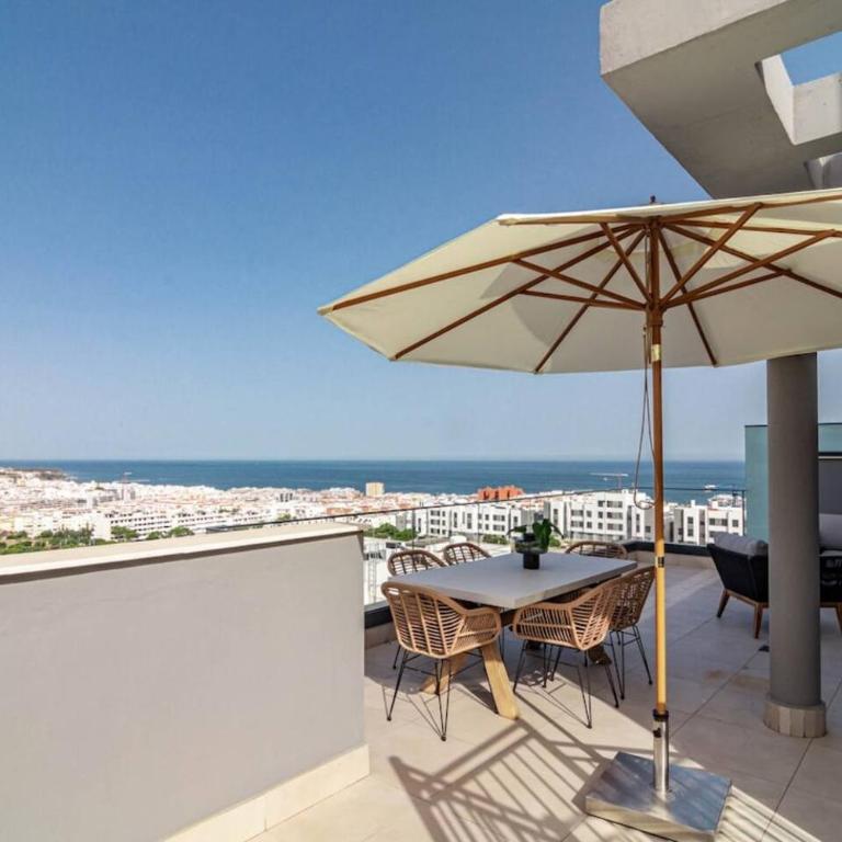 Lme9F1- Penthouse, Amazing Views, Families Only - Appartamento con 2 Camere da Letto, Balcone e Terrazza - 46