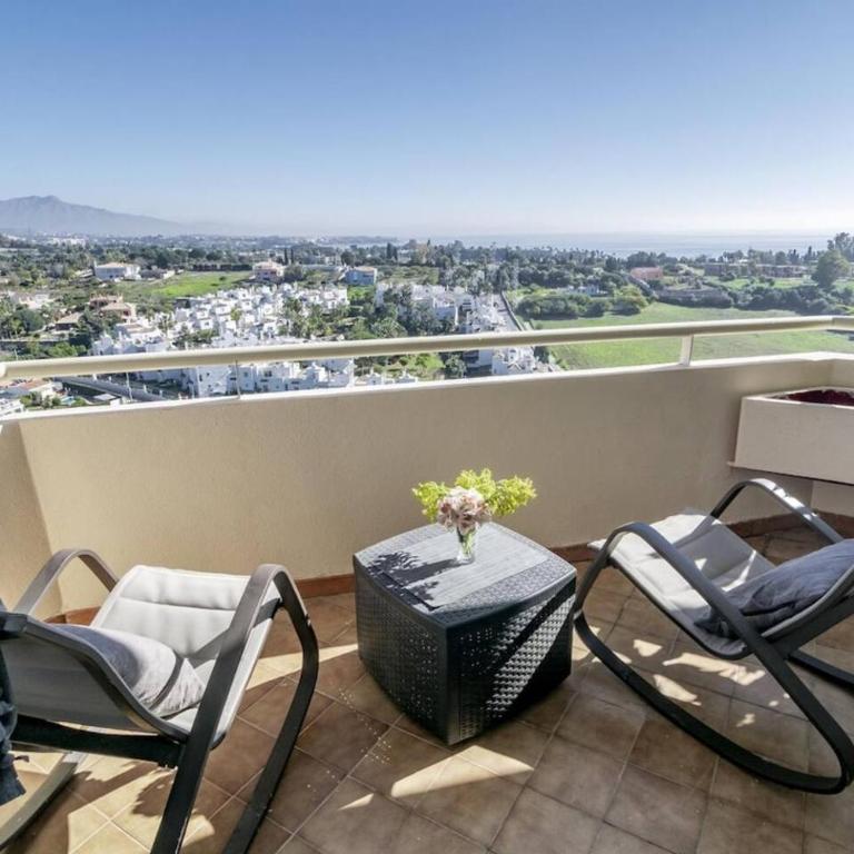 Ll- 1 Bedroom Apt Close To Laguna Village Estepona - Apartamento de 1 dormitorio con balcón - 1