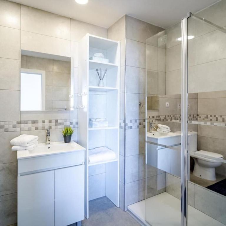 Ll- 1 Bedroom Apt Close To Laguna Village Estepona - Apartamento de 1 dormitorio con balcón - 9