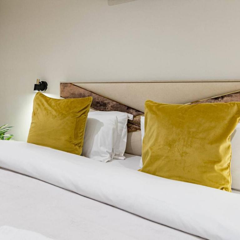 Terr69- Bright City Gem In Charming Old Town - Appartamento con 3 Camere da Letto e con Balcone - 21