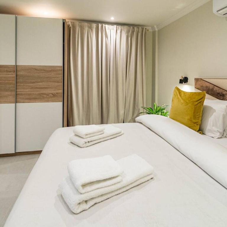 Terr69- Bright City Gem In Charming Old Town - Appartamento con 3 Camere da Letto e con Balcone - 25