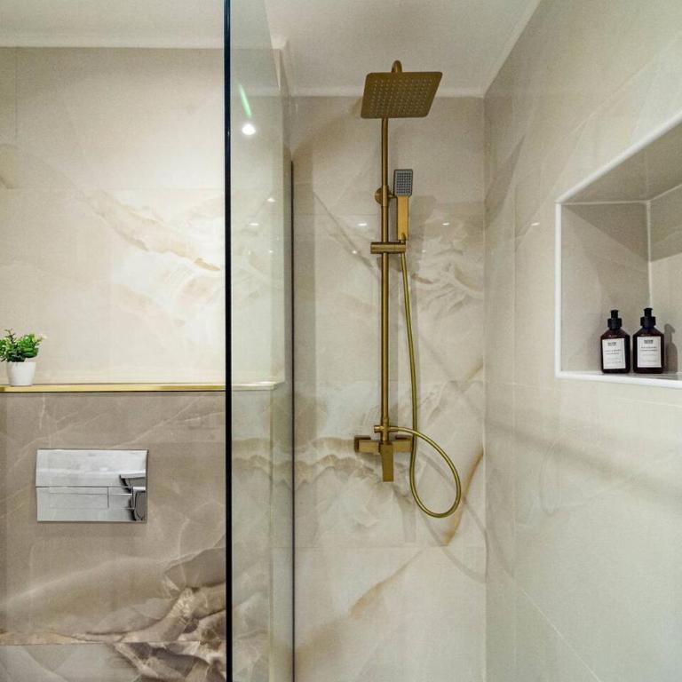 Terr69- Bright City Gem In Charming Old Town - Appartamento con 3 Camere da Letto e con Balcone - 40