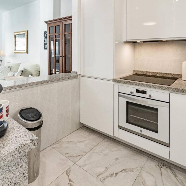 Rg325 - Great 2 Bed Apt, Close To Puerto Banus - Apartamento - 31
