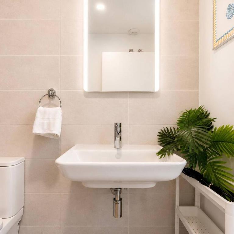 Ah2B - Modern Apartment Near Estepona Town - Appartement 1 Chambre avec Balcon - 32
