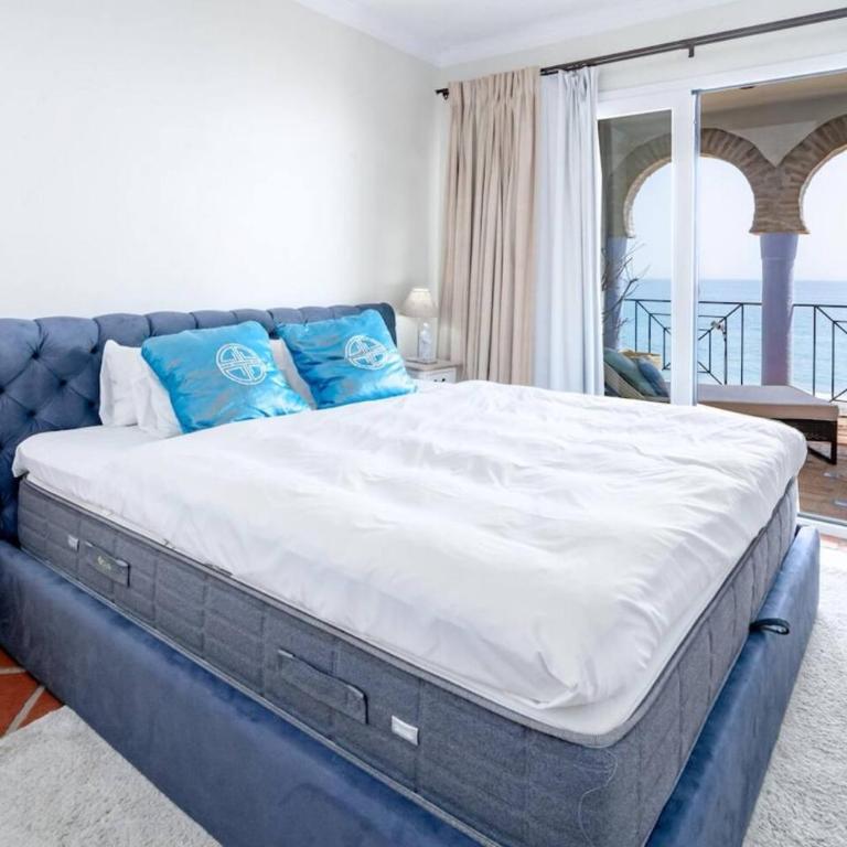 LAP- 3 bed apartment on the beach. Families only - Apartamento de 3 dormitorios con balcón - 25