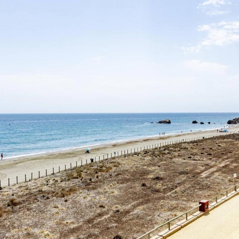 LAP- 3 bed apartment on the beach. Families only - Apartamento de 3 dormitorios con balcón - 47