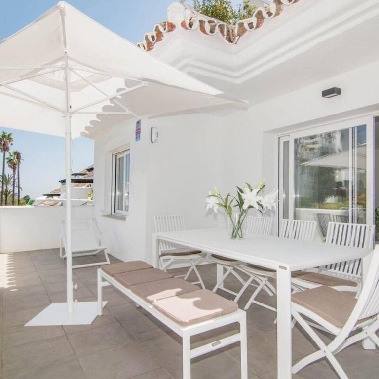 Ivy - Scandinavian Apartment In Nueva Andalucia - Apartamento de 3 dormitorios con balcón - 6