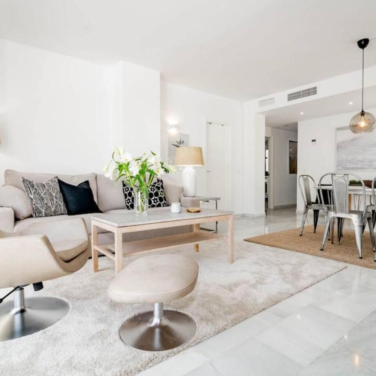 Ivy - Scandinavian Apartment In Nueva Andalucia - Apartamento de 3 dormitorios con balcón - 7