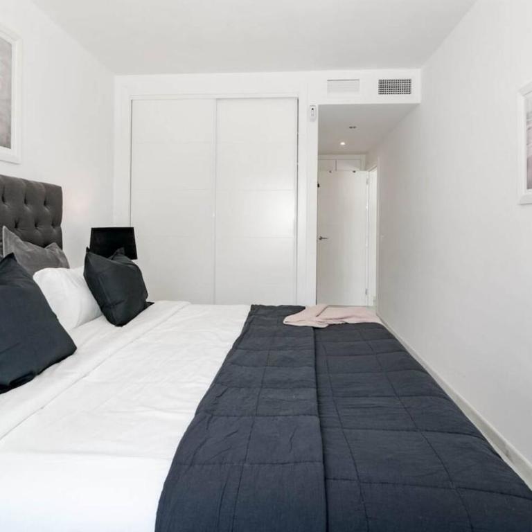 Ivy - Scandinavian Apartment In Nueva Andalucia - Apartamento de 3 dormitorios con balcón - 32