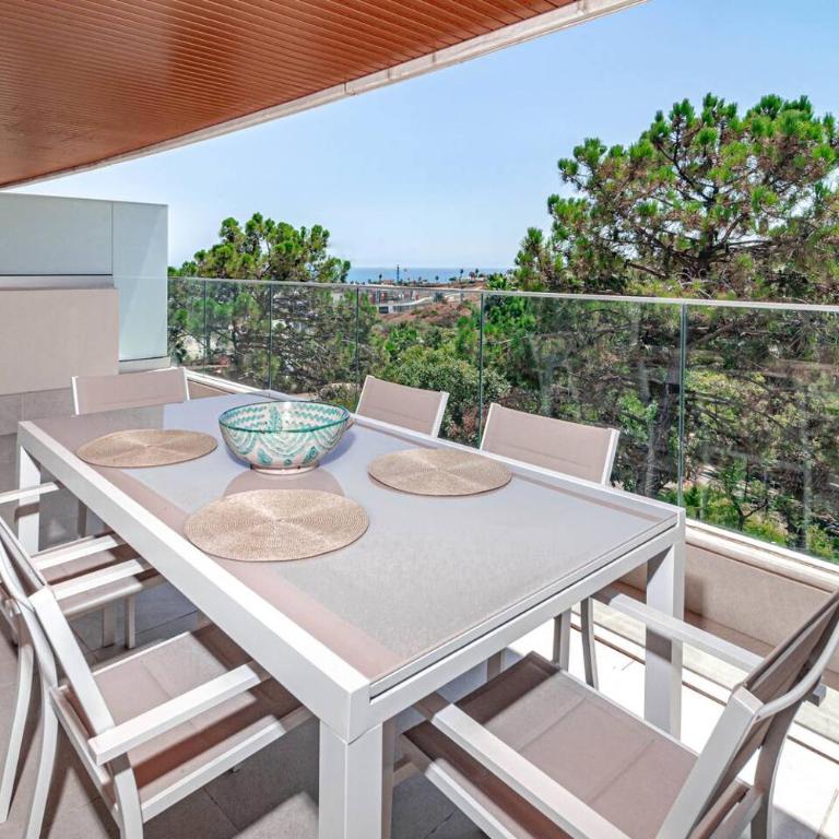 Vv6-2B - Modern 2Br With Large Seaview Balcony - Two-Bedroom Apartment with Sea View - 40