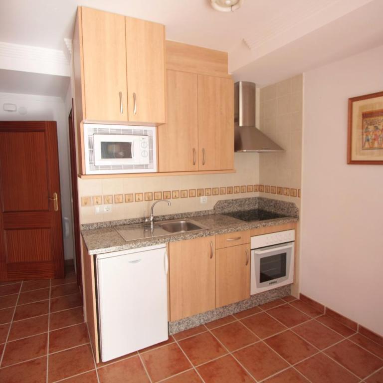 Apartamentos Nerjaluna - Apartamento de 1 dormitorio (2 adultos) - 11
