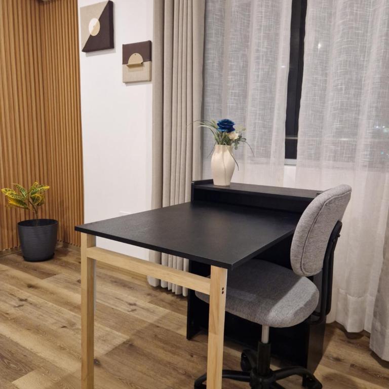 Departamento a 5 minutos de aeropuerto y 10 minutos al centro Wifi cocina 3 cuadras de CencoMall - Apartamento de 3 dormitorios - 26